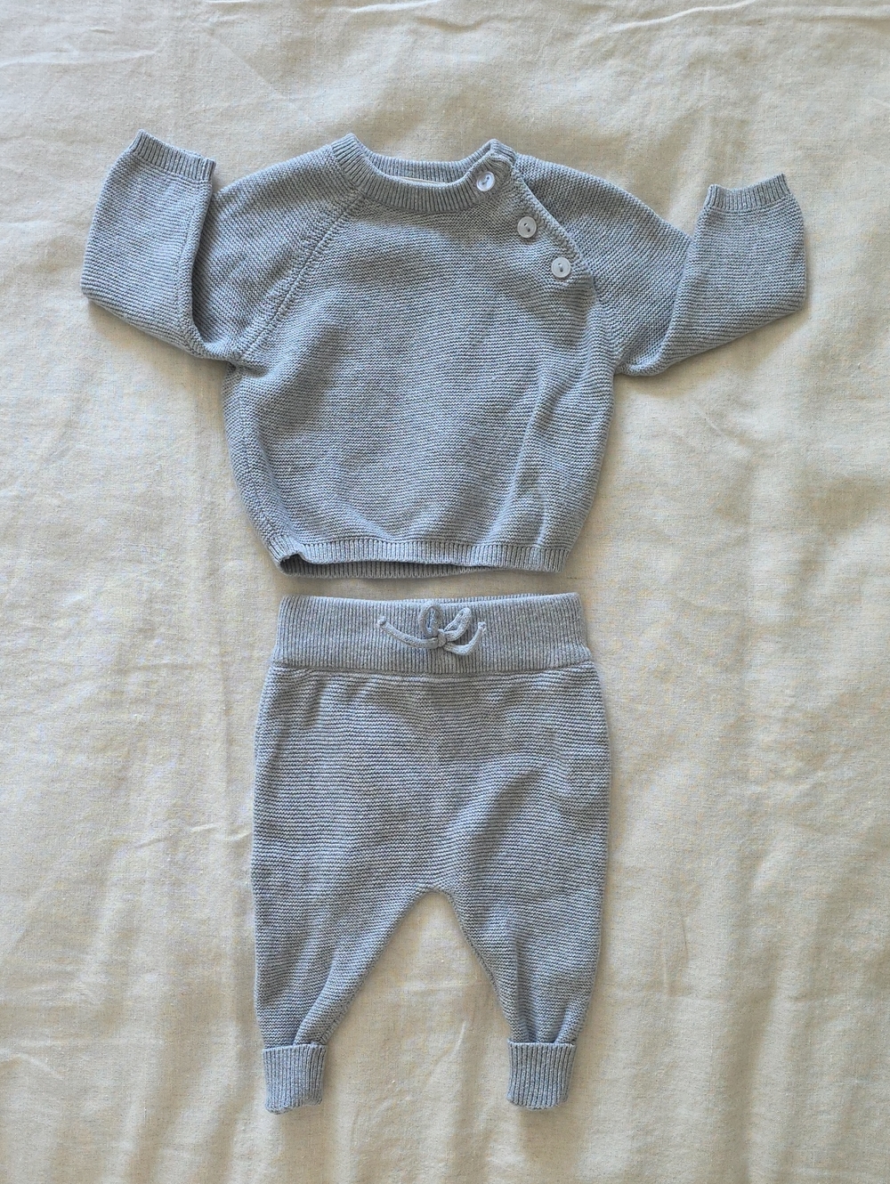 Quincy Mae Light Gray Knit Sweater & Pants Set | 0-3M